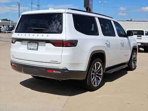 2022 Jeep Wagoneer Series II 4x4