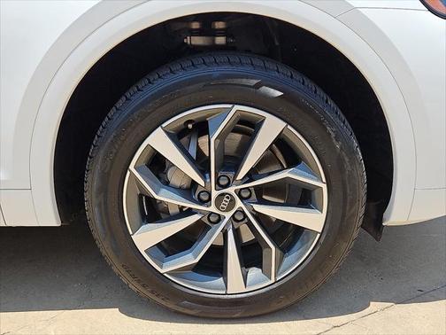 2024 Audi Q5 45 S line Premium Plus