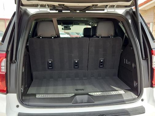 Summit White 2025 GMC Yukon Denali