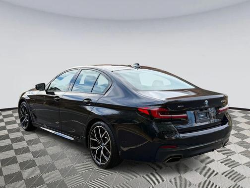 2022 BMW 530e Base