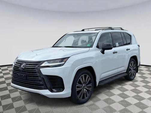 2025 Lexus LX 700h Luxury