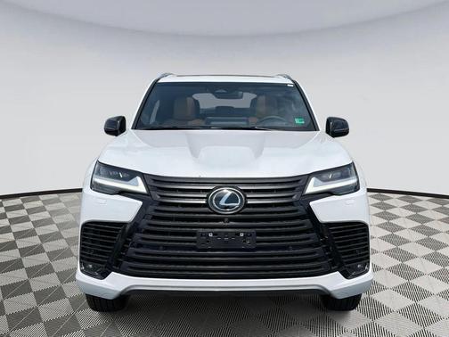 2025 Lexus LX 600 Premium