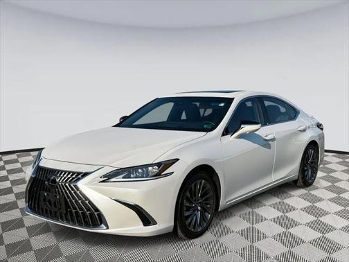 2024 Lexus ES 300h Luxury