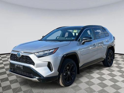 2024 Toyota RAV4 Hybrid SE
