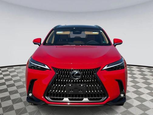 2025 Lexus NX 450h+ Luxury
