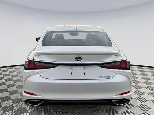2025 Lexus ES 350 Premium