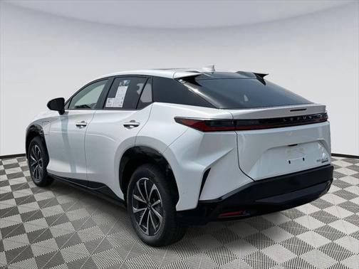 2025 Lexus RZ 450e Premium