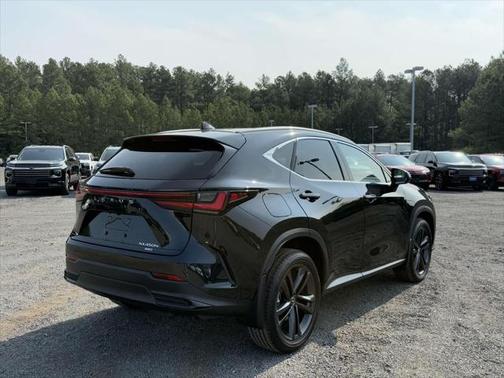 2025 Lexus NX 450h+ Luxury