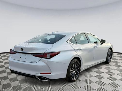 2025 Lexus ES 350 Premium