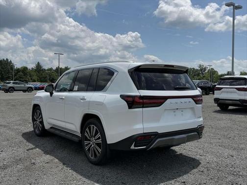 2025 Lexus LX 600 Luxury