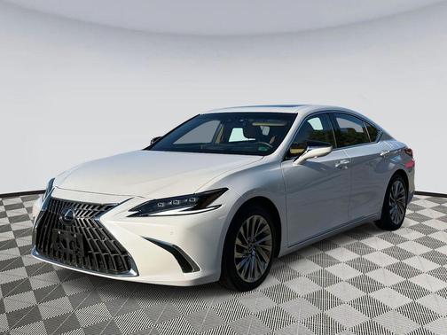 2023 Lexus ES 300h Ultra Luxury