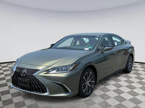 2025 Lexus ES 300h F SPORT Design