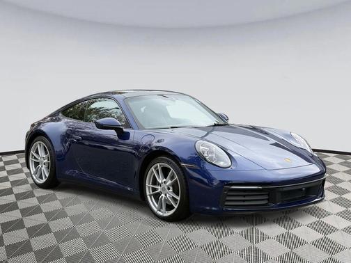 2021 Porsche 911 Carrera