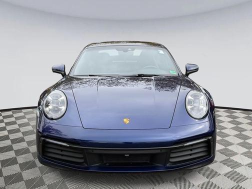 2021 Porsche 911 Carrera