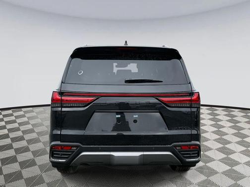 2026 Lexus LX 700h Luxury