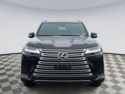 2026 Lexus LX 700h Luxury