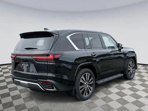 2026 Lexus LX 700h Luxury