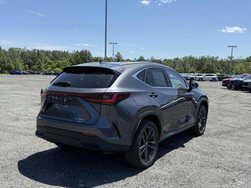 2025 Lexus NX 450h+ Luxury