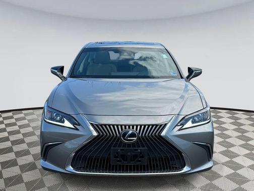 Atomic Silver 2019 Lexus ES 350 Base