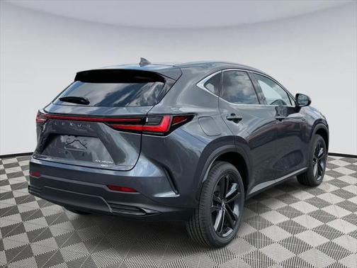 2025 Lexus NX 450h+ Luxury