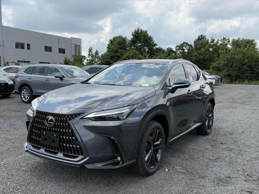 2025 Lexus NX 450h+ Luxury