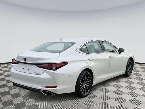 2022 Lexus ES 350 Premium
