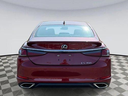 2022 Lexus ES 350 Base