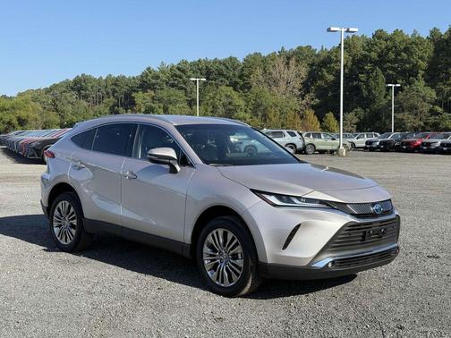 2024 Toyota Venza XLE