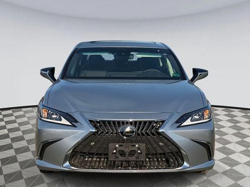 2025 Lexus ES 300h Premium