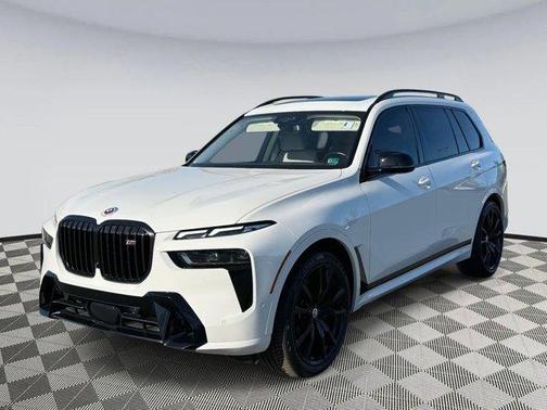 2023 BMW X7 M60i