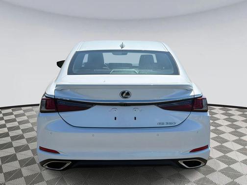 2024 Lexus ES 350 Premium