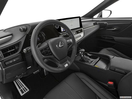 2025 Lexus ES 300h Luxury