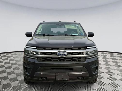 Dark Matter Metallic 2023 Ford Expedition Max XLT