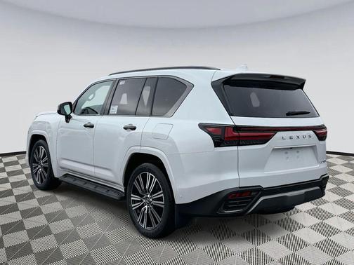 2026 Lexus LX 700h Luxury