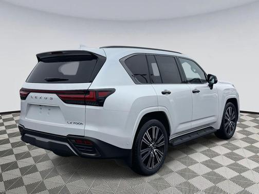 2026 Lexus LX 700h Luxury