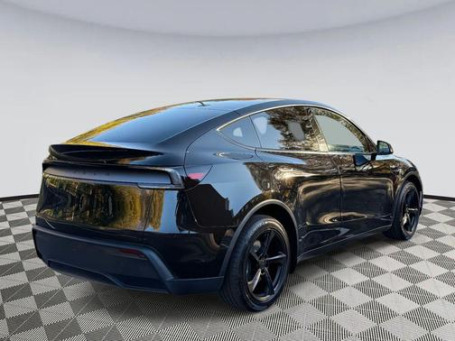 2026 Tesla Model Y Long Range Dual Motor All-Wheel Drive