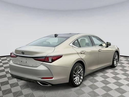 2022 Lexus ES 350 Ultra Luxury
