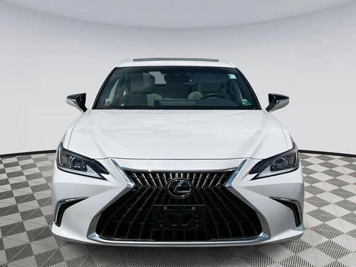 2022 Lexus ES 250 Base