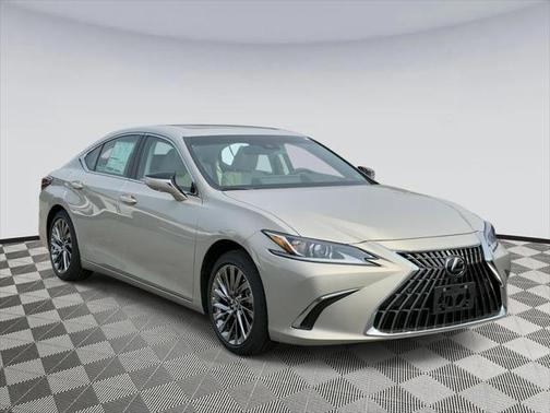 2025 Lexus ES 300h Luxury