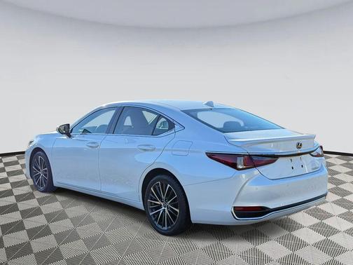 2023 Lexus ES 300h Premium