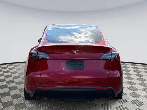 2025 Tesla Model Y Long Range Dual Motor All-Wheel Drive