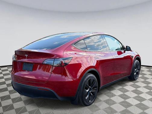 2025 Tesla Model Y Long Range Dual Motor All-Wheel Drive