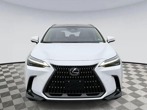2026 Lexus NX 450h+ Luxury