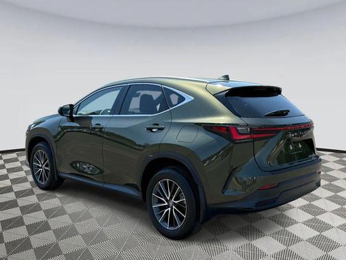 Nori Green Pearl 2024 Lexus NX 350h Premium