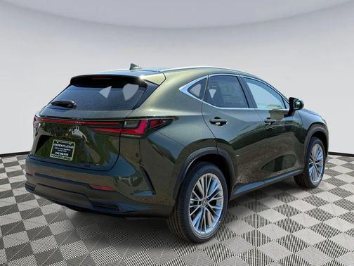 Nori Green Pearl 2026 Lexus NX 350 Luxury