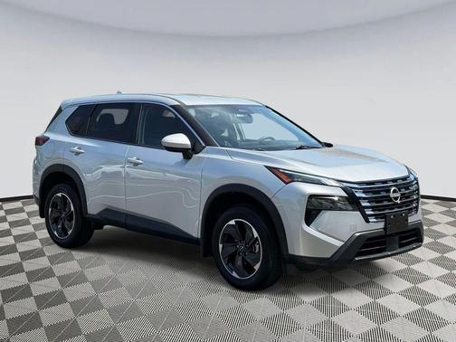 Brilliant Silver Metallic 2025 Nissan Rogue SV