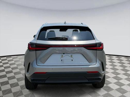 2025 Lexus NX 350h Luxury