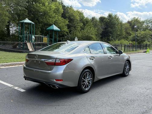 2017 Lexus ES 350 Base