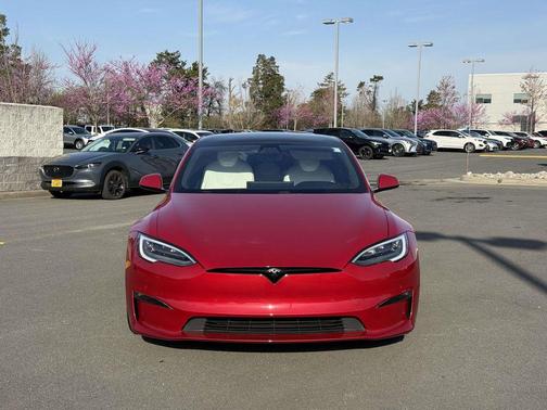 2022 Tesla Model S Plaid