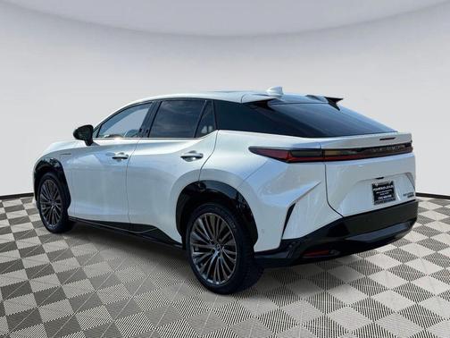 Eminent White Pearl 2023 Lexus RZ 450e Luxury